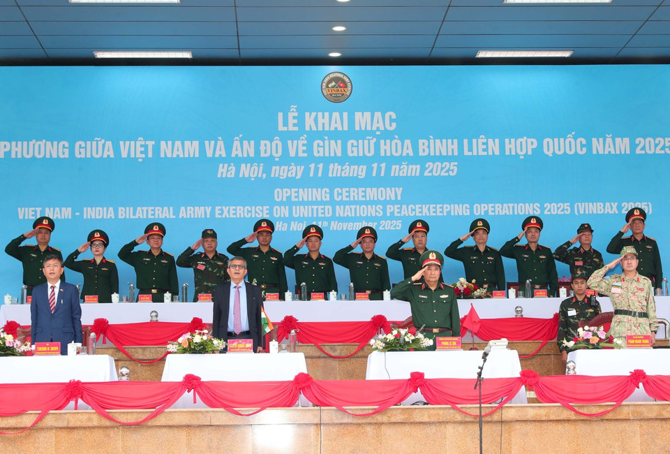 Делегаты присутствуют на церемонии открытия. (Фото: ВИА)