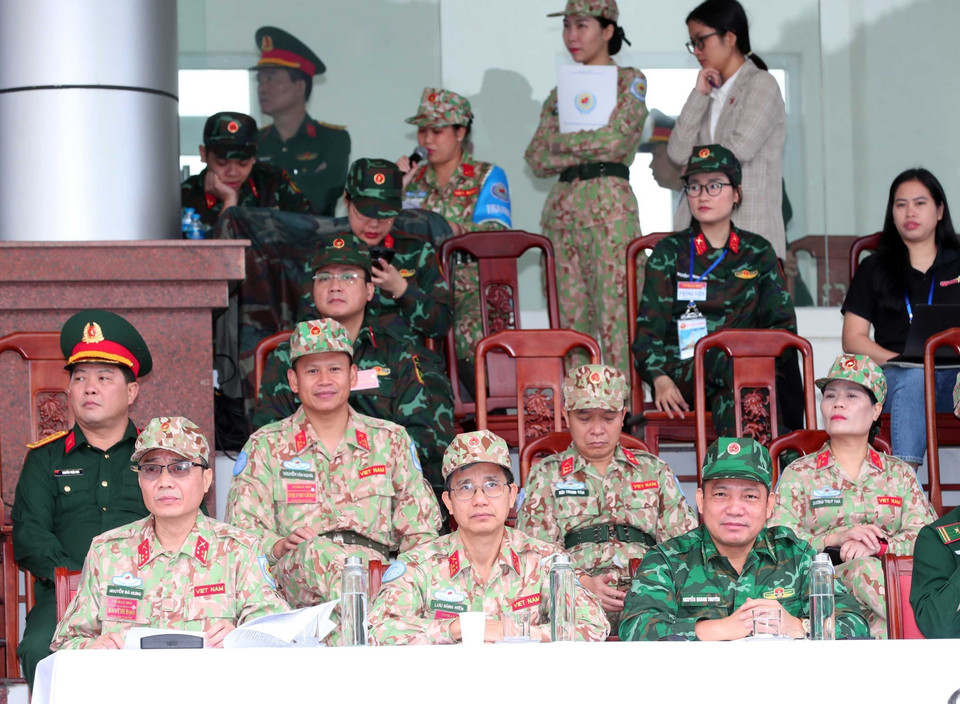 Делегаты присутствуют на церемонии открытия. (Фото: ВИА)