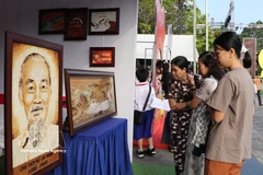 Модель стартапа из рисового зерна молодого предпринимателя в Кантхо