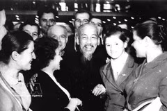 К 136-летию со дня рождения Президента Хо Ши Мина: Дядюшка Хо — безграничная любовь