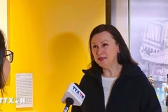 Альбина Легостаева дает интервью корреспонденту ВИА в РФ по вопросам стратегии развития культуры и человека (Фото: ВИА)