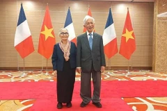 Профессор Чан Тхань Ван и его жена профессор Ле Ким Нгок (Фото: baochinhphu.vn)