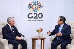 Премьер-министр Фам Минь Тьинь встретился с Премьер-министром Канады Марком Карни (Фото: ВИА)