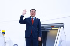 Премьер-министр Ле Минь Хынг завершил участие в Саммите, посвящённом 35-летию отношений между АСЕАН и Россией (Фото: ВИА)