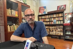 Марсело Родригес, заведующий Отделом международных связей ЦК Коммунистической партии Аргентины, даёт интервью корреспонденту ВИА в Буэнос-Айресе (Фото: ВИА)