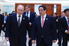Премьер-министр Фам Минь Тьинь встретился с президентом РФ Владимиром Путиным (Фото: ВИА)