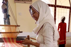 Усилия по сохранению ремесла ткачества Мингьеп у народа Чам