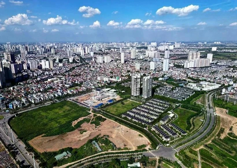 Вьетнам становится новым центром в региональной цепочке поставок, что приводит к резкому росту спроса на промышленную недвижимость, логистику и жилье для иностранных специалистов. (Фото: ВИA)