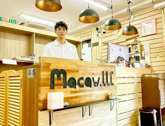 Нго Нгок Кхань, владелец книжного магазина Macaw (Фото: I LOVE VIETNAM)