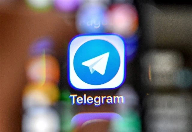 Киберполиция Вьетнама сообщает, что почти 70 процентов групп и каналов Telegram в стране содержат вредный контент. (Фото: AFP/ВИA)