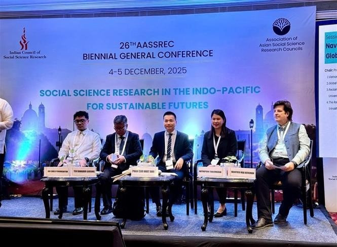 Представители Вьетнама и других делегаций на конференции.(Фото: ВИА) 