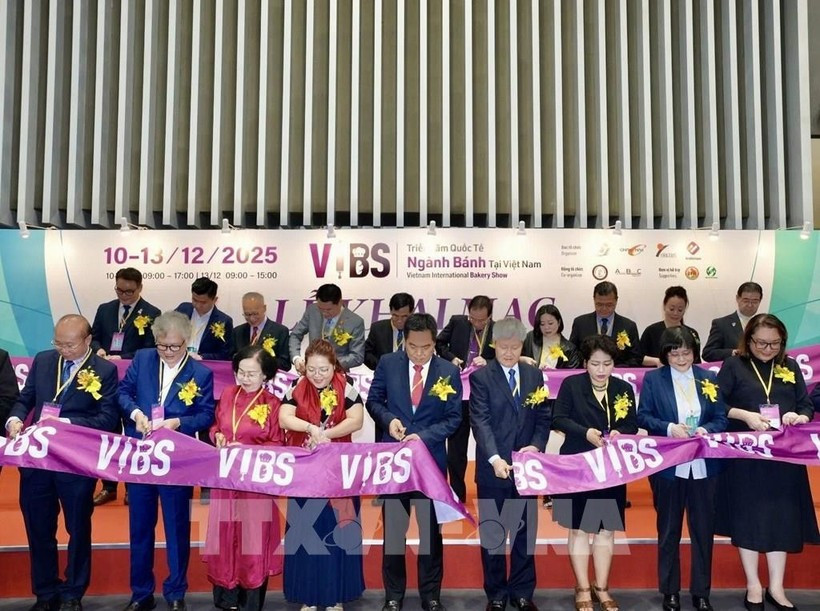 На церемонии открытия Международной выставки хлебопечения Вьетнама 2025 в городе Хошимин 10 декабря 2025 года. (Фото: ВИА) 