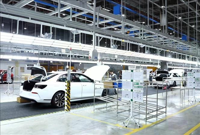 Сборочная линия на заводе по производству автомобилей VinFast. (Фото: ВИA)