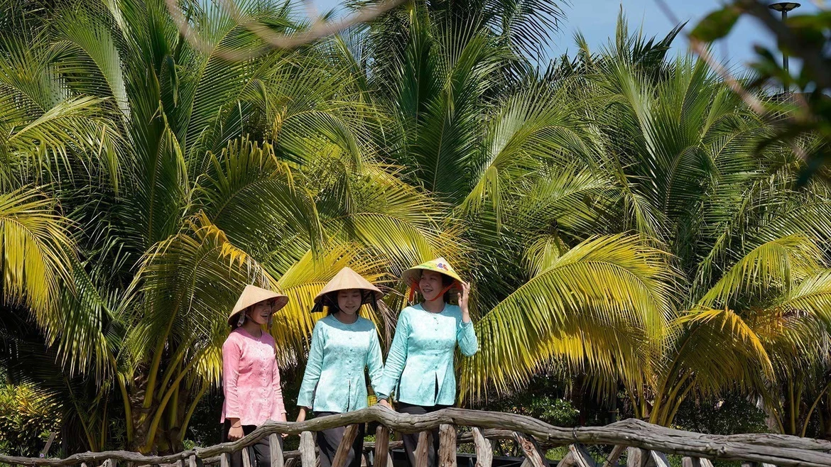 Анзянг развивает модель общественного туризма в профессиональном и самобытном направлении