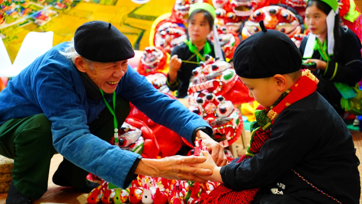 Традиционная красота народов на Весенней ярмарке 2026 года