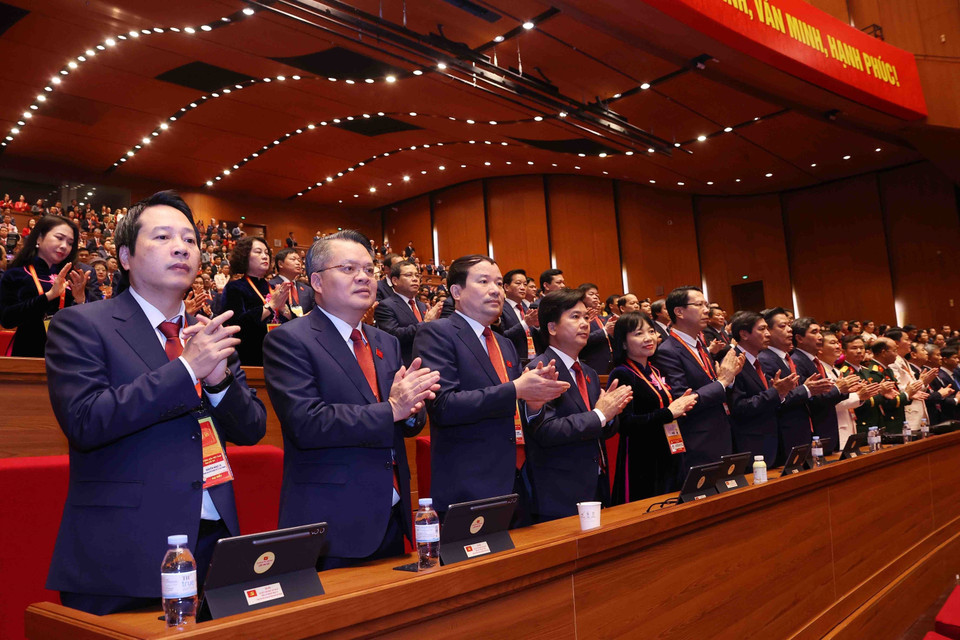 Делегация Партийной организации города Хайфонг приняла участие в заседании открытия XIV Всевьетнамского съезда Коммунистической партии Вьетнама. Фото: ВИА.