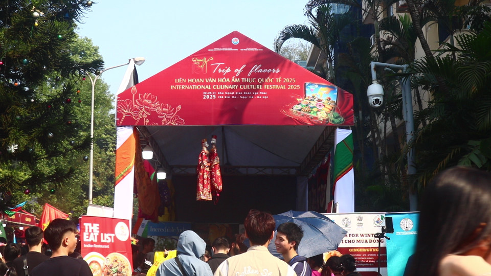 Прошедший 22–23 ноября Международный кулинарный культурный фестиваль 2025 под названием «Trip of Flavours – Путешествие вкусов по пяти континентам» привлёк большое количество жителей и туристов, создав живое пространство, где культура и кухня переплетаются в каждом вкусе.