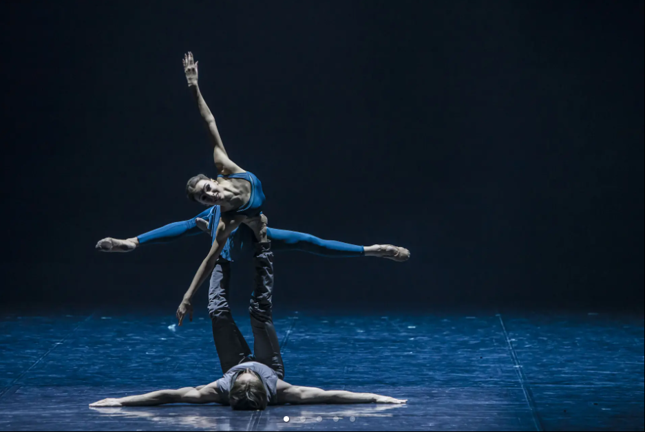 Одновременно балет подчёркивает гуманистическую, вневременную ценность литературного первоисточника, вдохновляя на современные творческие интерпретации.