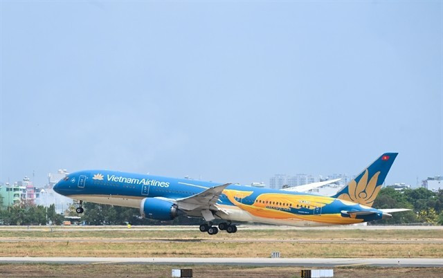 Vietnam Airlines поднялась на три позиции по сравнению с прошлым годом, заняв 19-е место в мире, и остаётся единственным вьетнамским авиаперевозчиком в списке 25 самых безопасных полноформатных авиакомпаний мира на 2026 год.