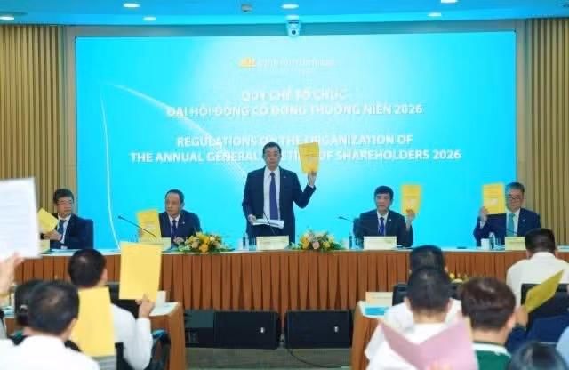 Руководство авиакомпании Vietnam Airlines на годовом общем собрании акционеров 28 июня 2026 года. (Фото предоставлено авиакомпанией) 