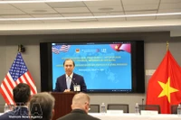 Посол Вьетнама в США Нгуен Куок Зунг выступает на форуме. Фото: ВИА. 