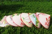 Коническая шляпа из Сайнга стала туристическим продуктом и оригинальным сувениром для гостей при посещении ремесленной деревни. Фото: langngheviet.com.vn