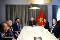 Генеральный секретарь Коммунистической партии Вьетнама То Лам (в центре) провёл телефонный разговор с бывшим сенатором США Патриком Лихи 19 февраля. (Фото: ВИА) 