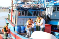 Учебные занятия и диалоги способствовали лучшему пониманию рыбаками действующих норм и рисков, связанных с ННН-промыслом. Фото: ВИА.