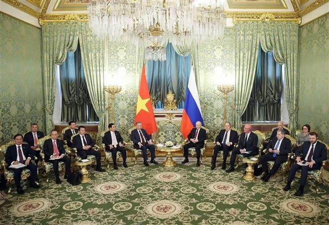 Генеральный секретарь ЦК Коммунистической партии Вьетнама (КПВ) То Лам проводит переговоры с президентом России Владимиром Путиным в Кремлевском дворце в Москве 10 мая (по местному времени). (Фото: ВИA) 3.png