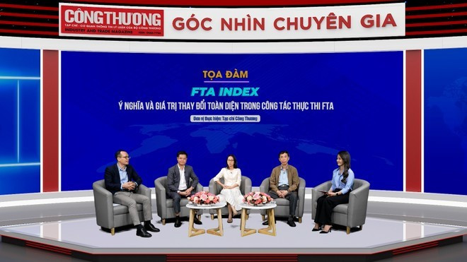 Эксперты обмениваются мнениями на семинаре. (Фото: Vietnam+) 2-3658.png