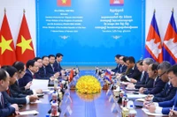 Премьер-министр Фам Минь Тьинь встретился с Премьер-министром Камбоджи Хун Манетом (Фото: ВИА)