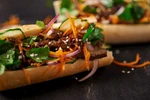 Вьетнамский баньми был назван самым вкусным бутербродом в мире (Фото: tasteatlas.com) 