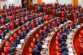 Делегаты на церемонии открытия второго пленума Центрального комитета Коммунистической партии Вьетнама XIV созыва. (Фото: ВИА)