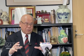 Такэбэ Цутому, специальный советник Альянса парламентариев японско-вьетнамской дружбы, бывший генеральный секретарь Либерально-демократической партии. (Фото: ВИА).