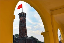 «Память Башни-Флагшток Ханоя» — новый культурно-исторический туристический продукт, призванный подчеркнуть символическую ценность Башни-Флагшток Ханоя в пространстве Императорской цитадели Тханглонг. (Фото: ВИА)