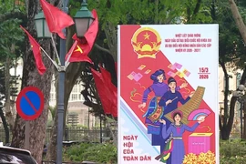 Ханой украшен флагами и цветами в преддверии дня выборов