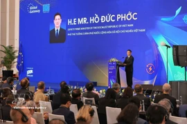 Заместитель Премьер-министра Хо Дык Фок выступает на форуме. (Фото: ВИА )