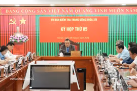 Товарищ Чан Ши Тхань, член Политбюро, секретарь ЦК КПВ, председатель Центральной контрольно-ревизионной комиссии, председательствовал на заседании. (Фото: ВИА)