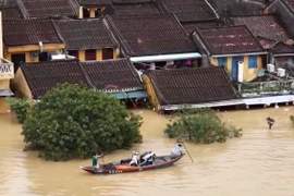 Наводнения серьезно затронули центральные провинции Вьетнама