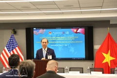 Посол Вьетнама в США Нгуен Куок Зунг выступает на форуме. Фото: ВИА. 