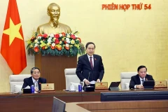 Председатель Национальное собрание Вьетнама Чан Тхань Ман выступает со вступительной речью на сессии. (Фото: ВИА)