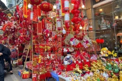 Ханойские рынки оживают в преддверии Тэта 2026 года (Фото: nhandan.vn). 