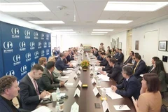 Во время круглого стола между делегацией Министерства сельского хозяйства и окружающей среды Вьетнама и Деловым советом США-АСЕАН (USABC) 6 июня. (Фото: ВИA)