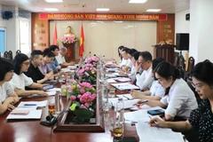 На совещании (Фото: baoquangninh.vn)