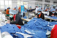 Производство одежды для экспорта в Японию в швейной компании Hung Viet в провинции Хынгйен. (Фото: ВИA)