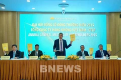 Собрание акционеров авиакомпании Vietnam Airlines 25 июня (Фото: ВИA)