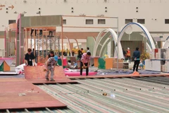 Подготовка к 1-й ярмарке «Славная весна» 2026 года. Фото: Вьетнамское информационное агентство.