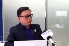 Председатель Ассоциации вьетнамской общины в Корее Дао Туан Хунг даёт интервью корреспонденту ВИА в Республике Корея. (Фото: ВИА) 