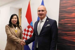 Заместитель министра иностранных дел Ле Тхи Тху Ханг и министр иностранных дел Хорватии Гордан Грлич Радман. (Фото: ВИА)