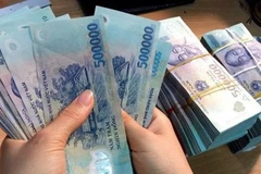 Доходы государственного бюджета от импортно-экспортной деятельности за первые 11 месяцев текущего года достигли 420,63 трлн донгов (15,95 млрд долларов США), увеличившись на 9% в годовом исчислении. (Фото: ВИА) 